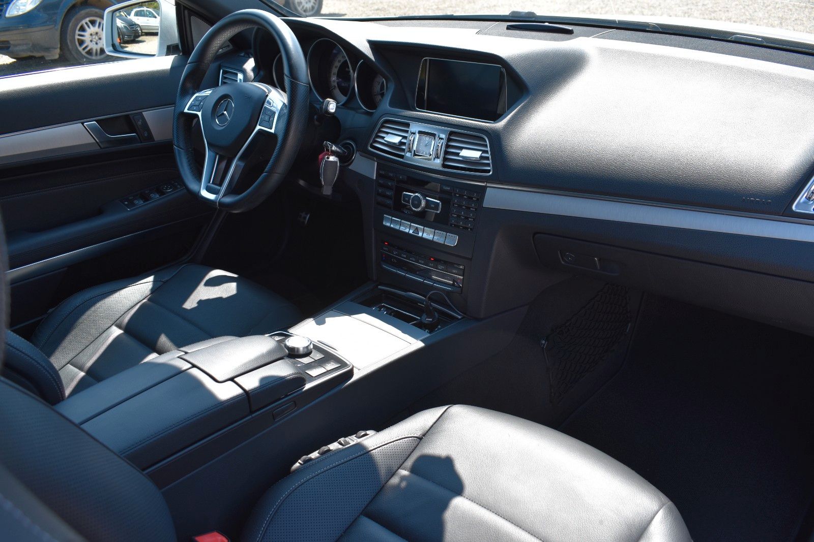 Fahrzeugabbildung Mercedes-Benz E 350 Cabrio /AMG Line /Harman Kardon/LED/Kamera