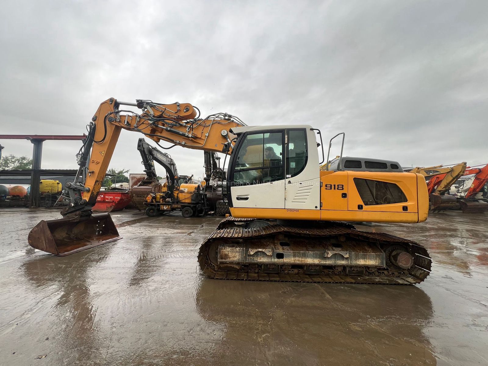 Fahrzeugabbildung Liebherr R 918 LC / ZSA / AC / Hammerleitung/ SW/
