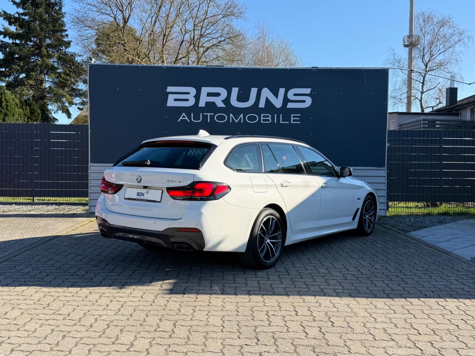 BMW 530 e M Sport Touring HUD Laserlicht Soft-Close