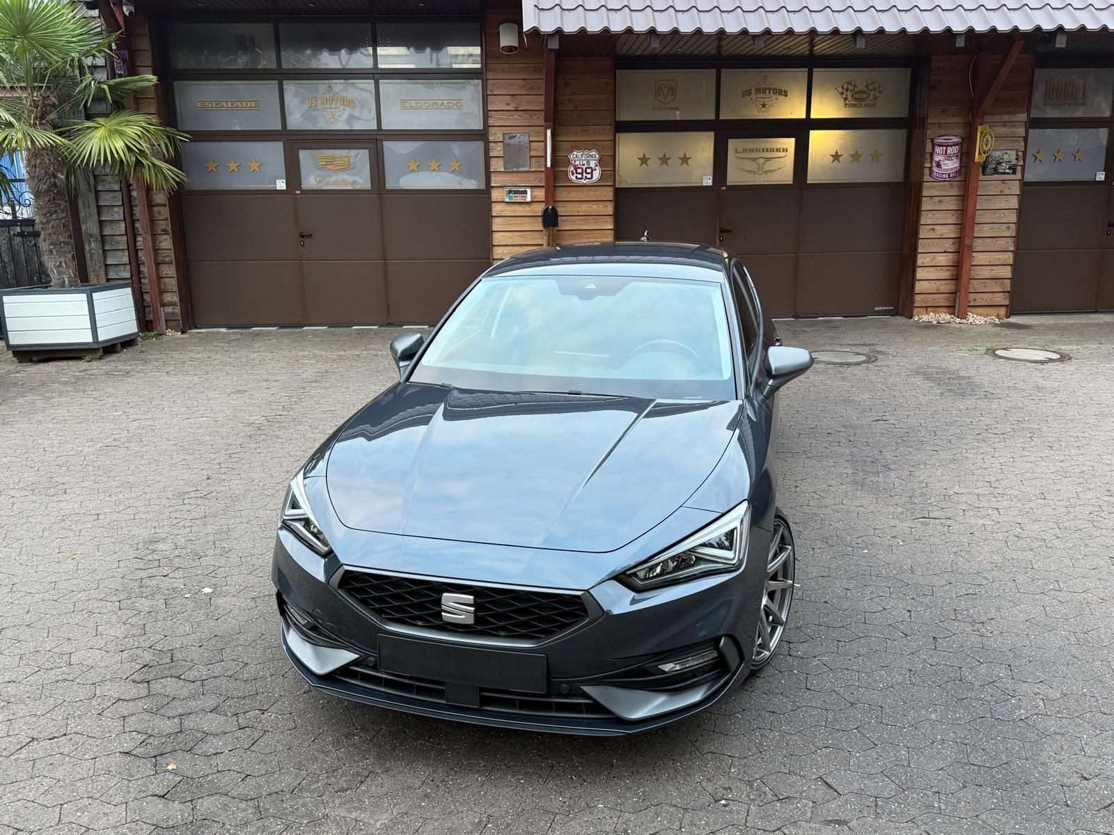 Seat LEON FR*SPORT*LEDER*NAVI*SERVICE NEU*GARANTIE*