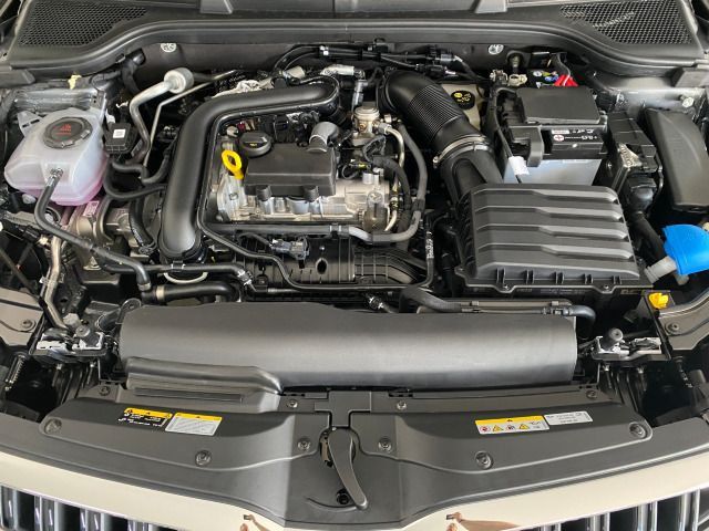 Kamiq Tour 1.0 TSI DSG AHK+MATRIX+KAMERA