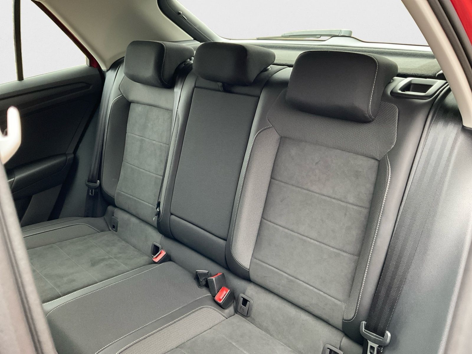 Volkswagen T-Roc - Bild 13