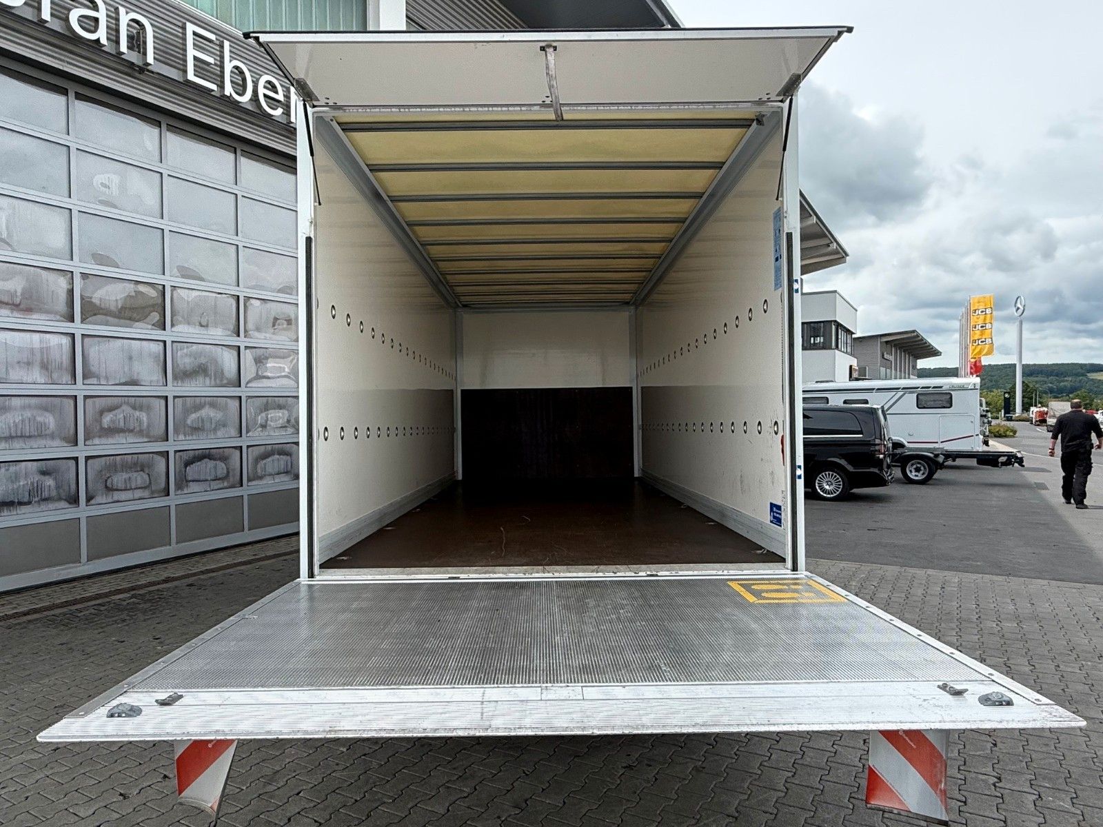 Fahrzeugabbildung Iveco Daily 70C18 HA8 *LBW*Luft*Automatik*24.500km*