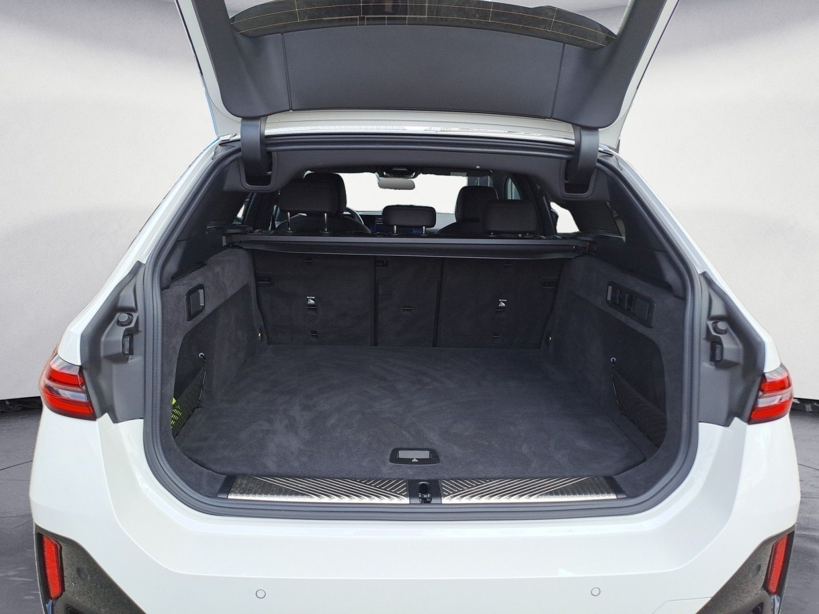 BMW 520i Touring M Sportpaket pro foto 15