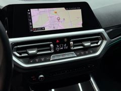 BMW 330i Sport Line*LED*360*HIFI*ACC*WINTERPAKET*TOP