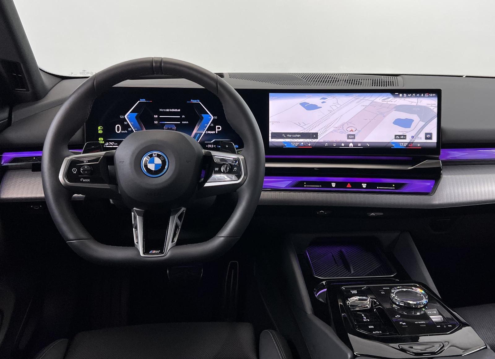 BMW 530 e M Sport Plug-in Hybrid 299 PS H.UP ICONIC