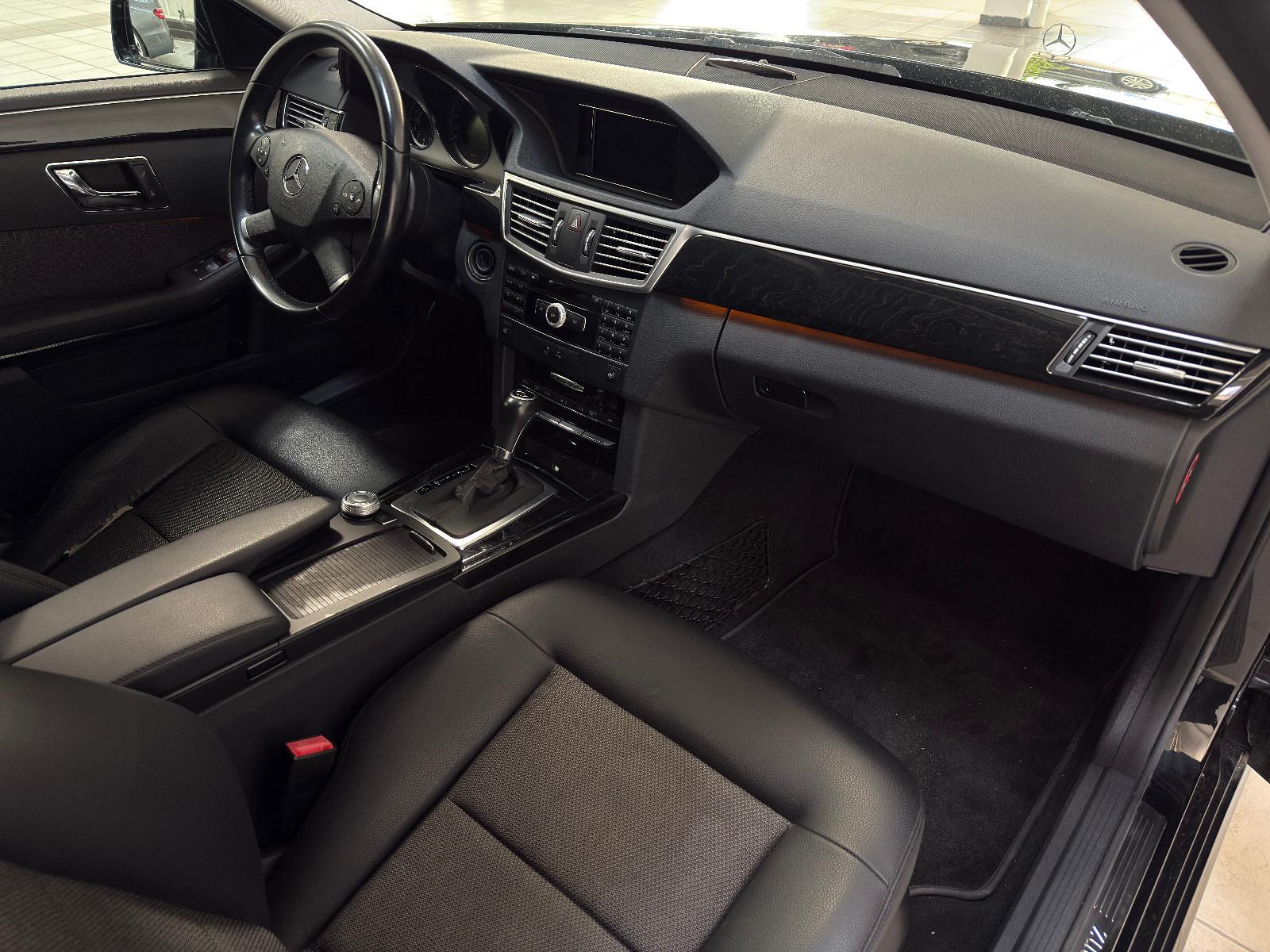 Mercedes-Benz E 200 Avantgarde, TÜV NEU,Automatik, Navi, Xenon