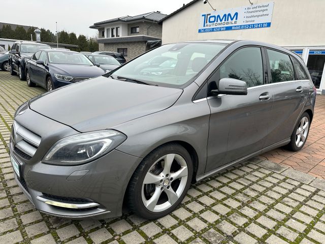 Mercedes-Benz B 200 CDI Autom./ XENON / NAVI / AHK