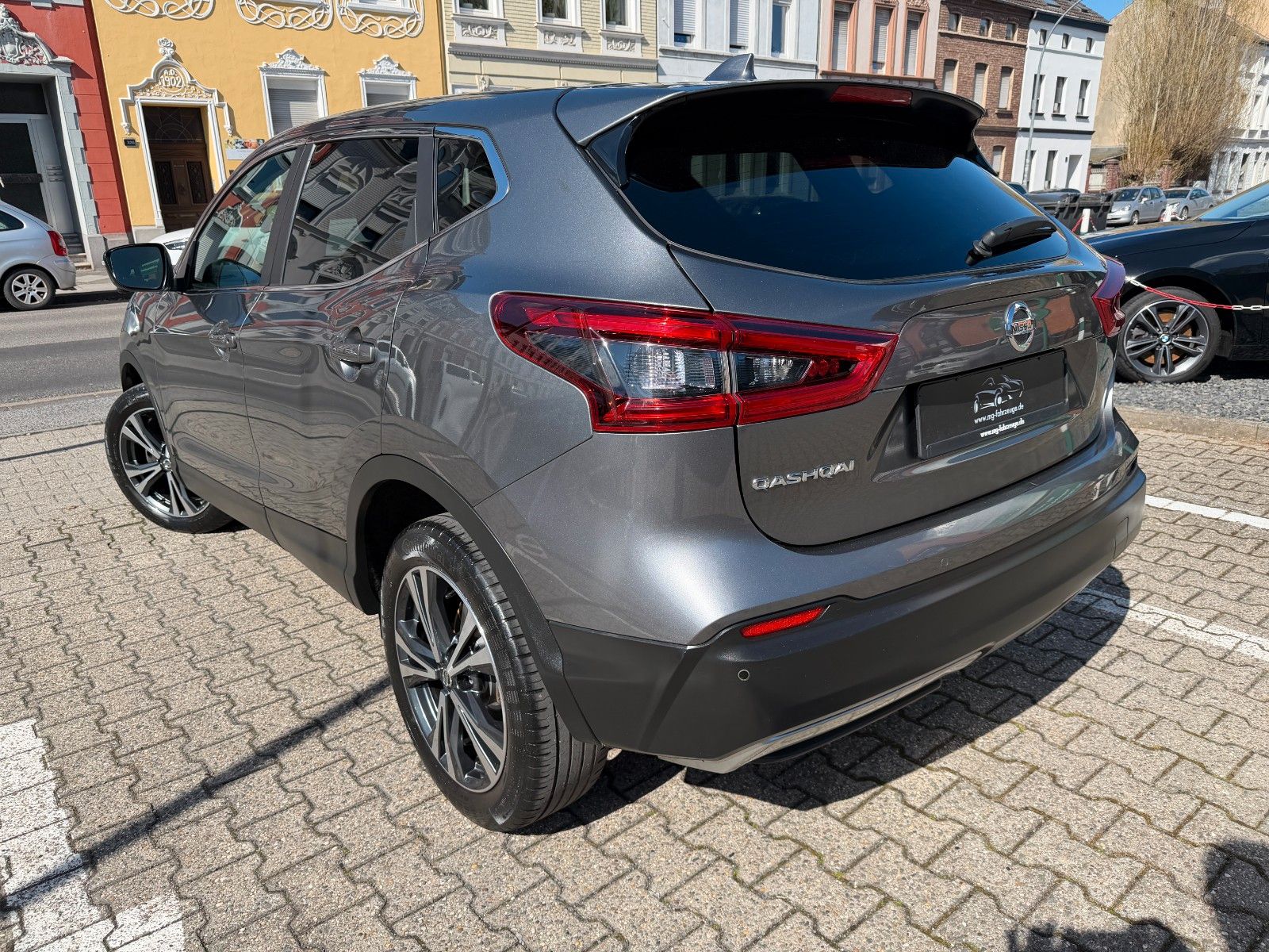 Fahrzeugabbildung Nissan Qashqai N-Connecta 1-HAND NAVI 360 KAMERA TEMPOM