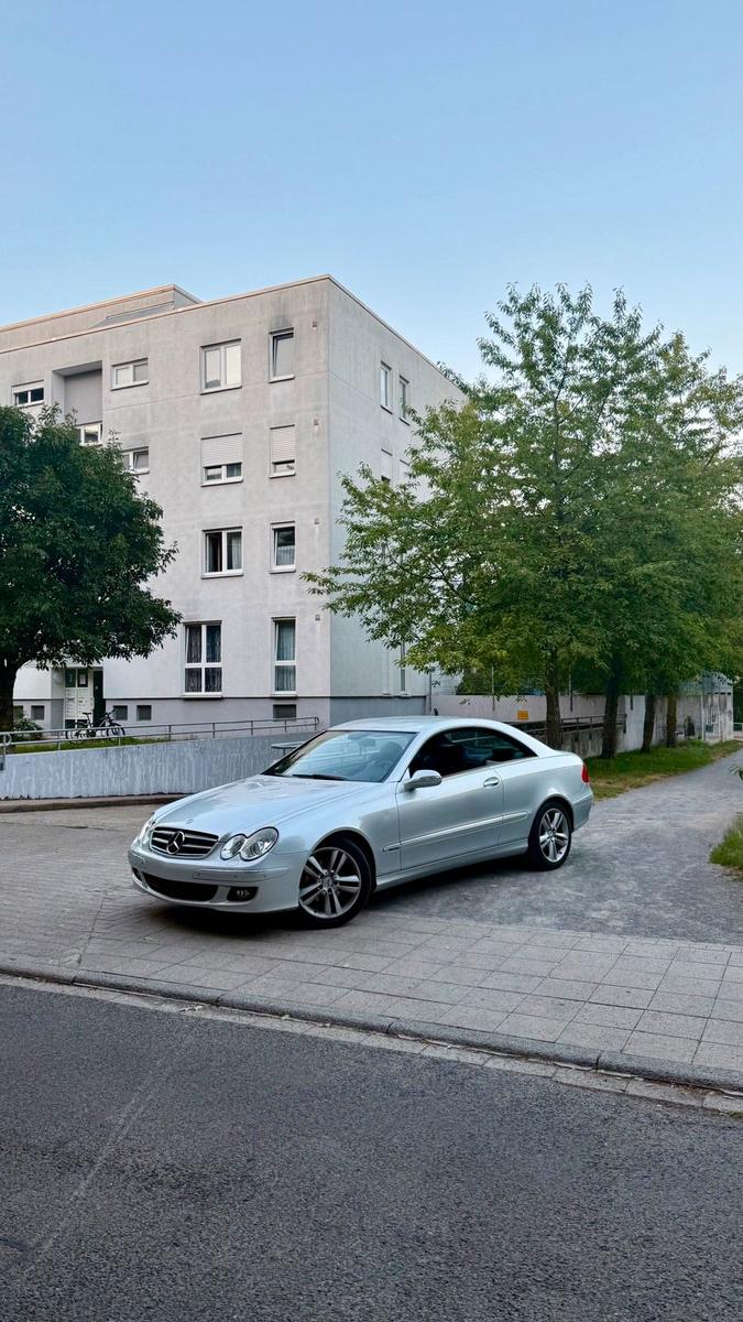 Mercedes-Benz CLK 200