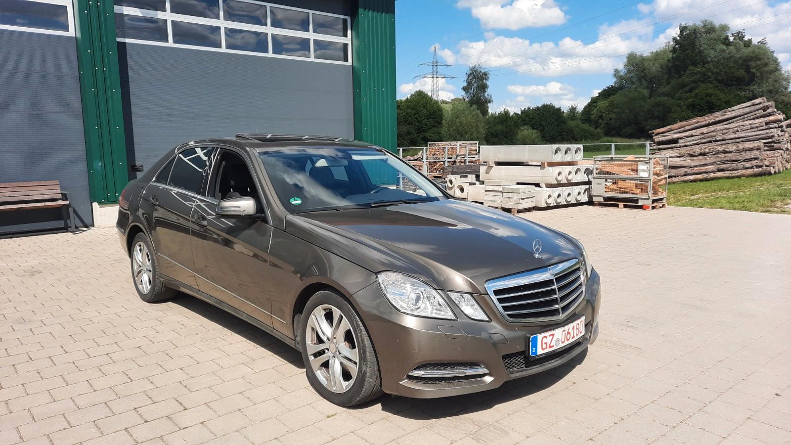 Mercedes-Benz E 350 CDI AVANTGARDE 2.HD SD NAVI