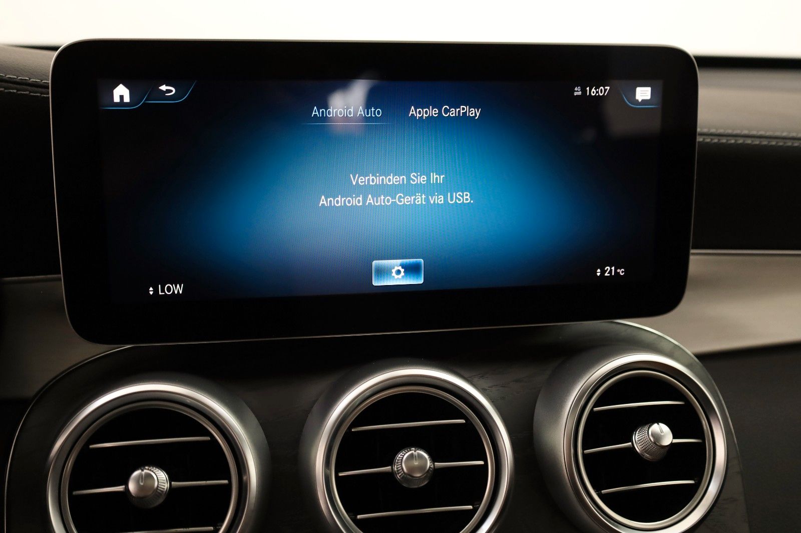 Fahrzeugabbildung Mercedes-Benz GLC 200d COUPE AMG Line Leder,Navi,LED,Kamera,SD