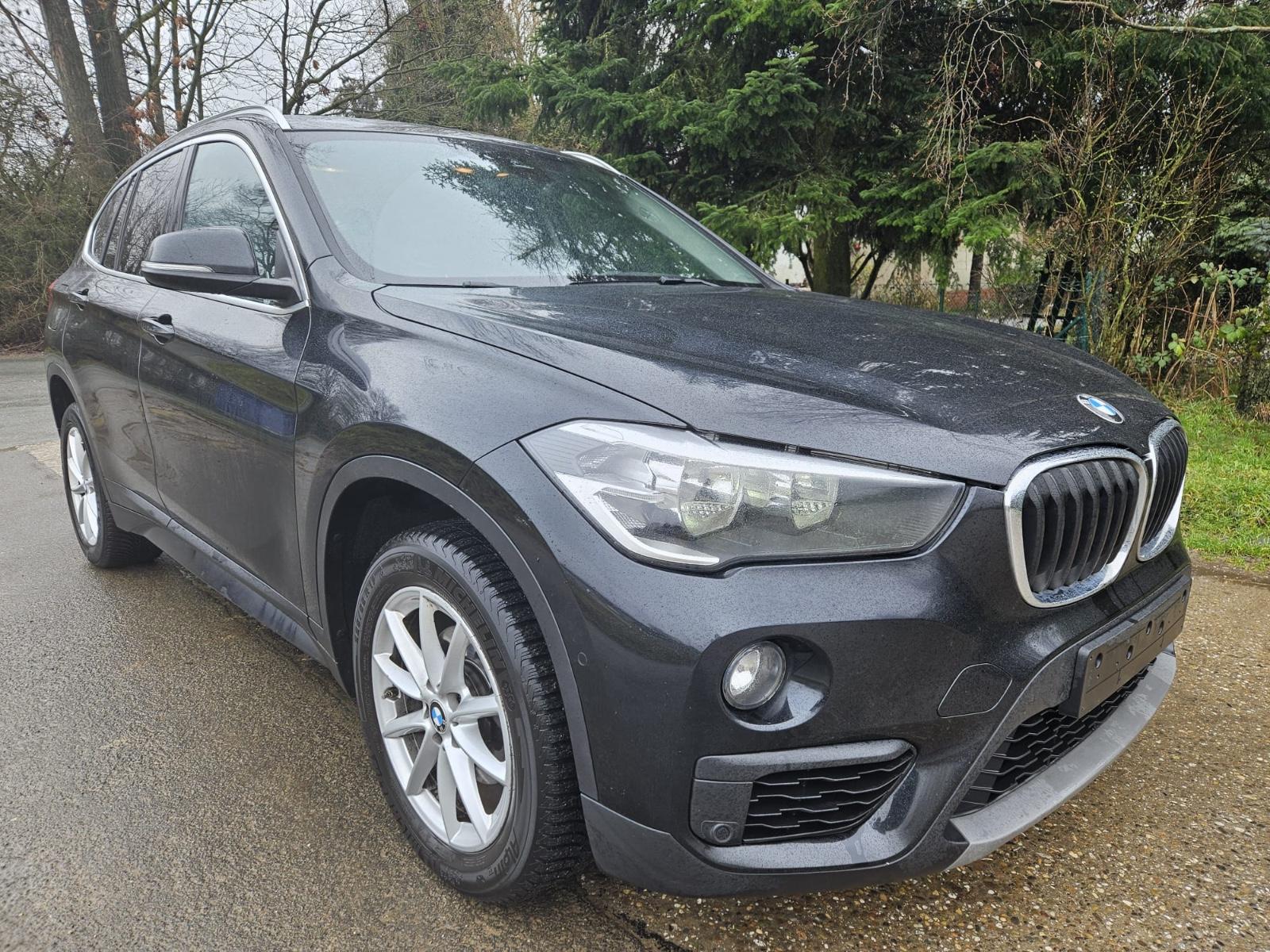 BMW X1 16dA * NAVIGATION * ALU * PDC * LEDER