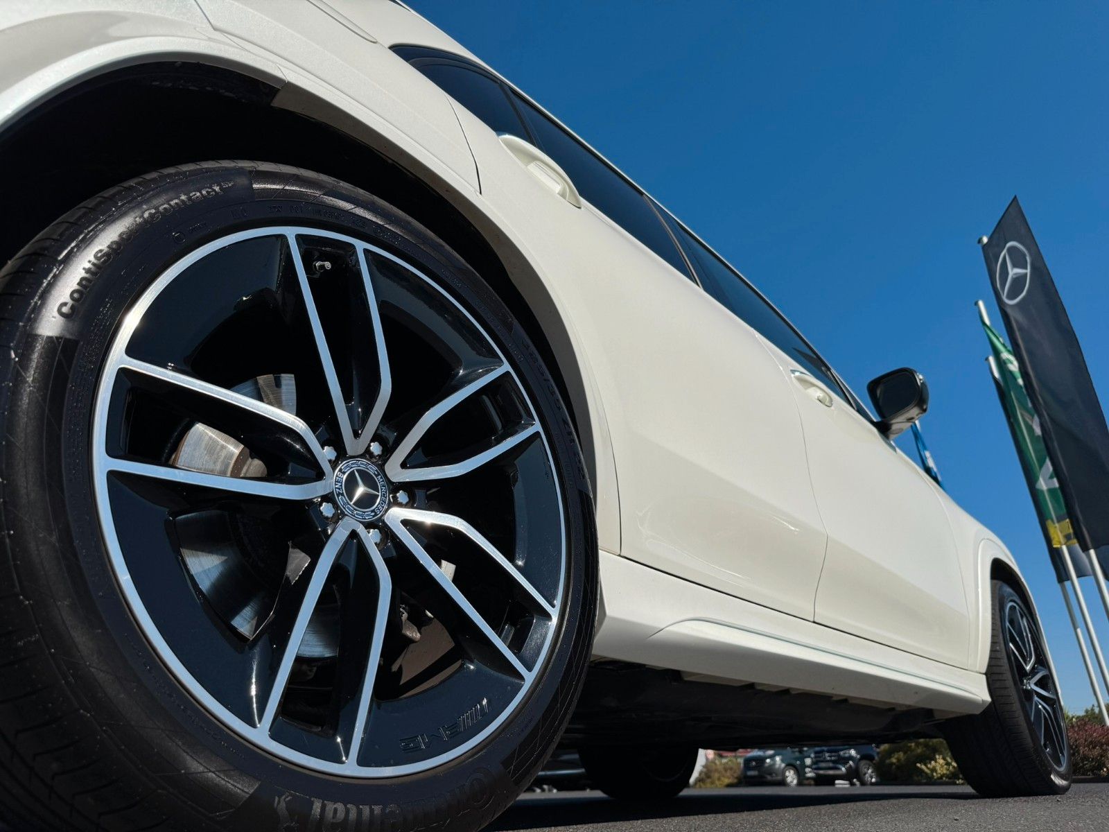 Fahrzeugabbildung Mercedes-Benz GLE 450 4M AMG+Distr+Pano+Night