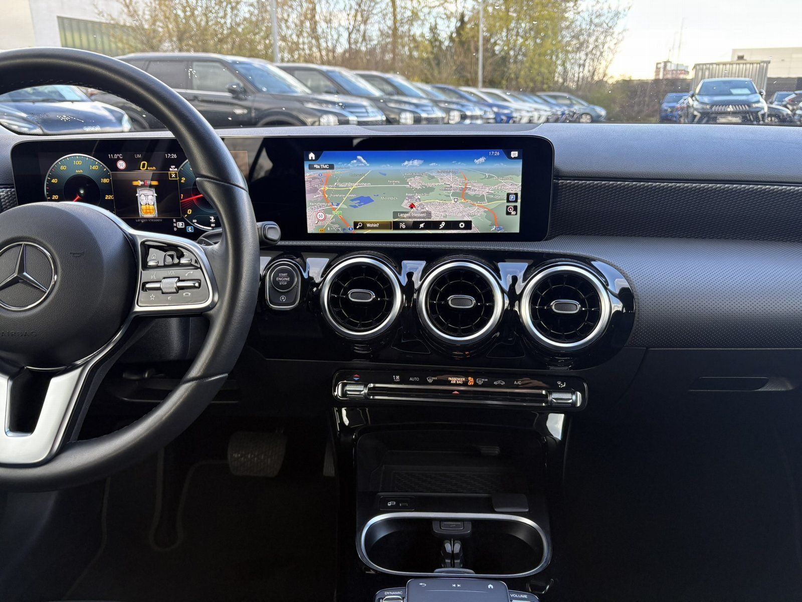 Fahrzeugabbildung Mercedes-Benz A 180 PROGRESSIVE*LED*CARPLAY*ASSISTENTSSYSTEME