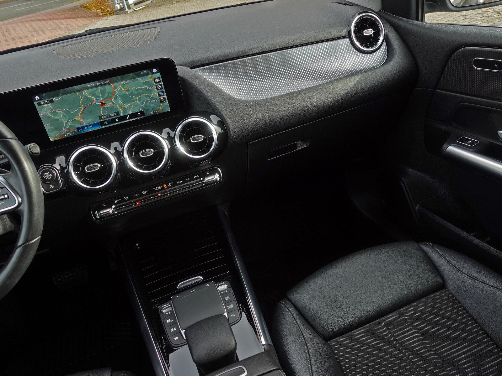 Fahrzeugabbildung Mercedes-Benz B 220 4MATIC 7G-DCT Progressive MBUX AHK Assist.