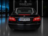 Mercedes-Benz E 250 E Coupe E 250 CGI BlueEfficiency - Mercedes-Benz E 250: Coupe