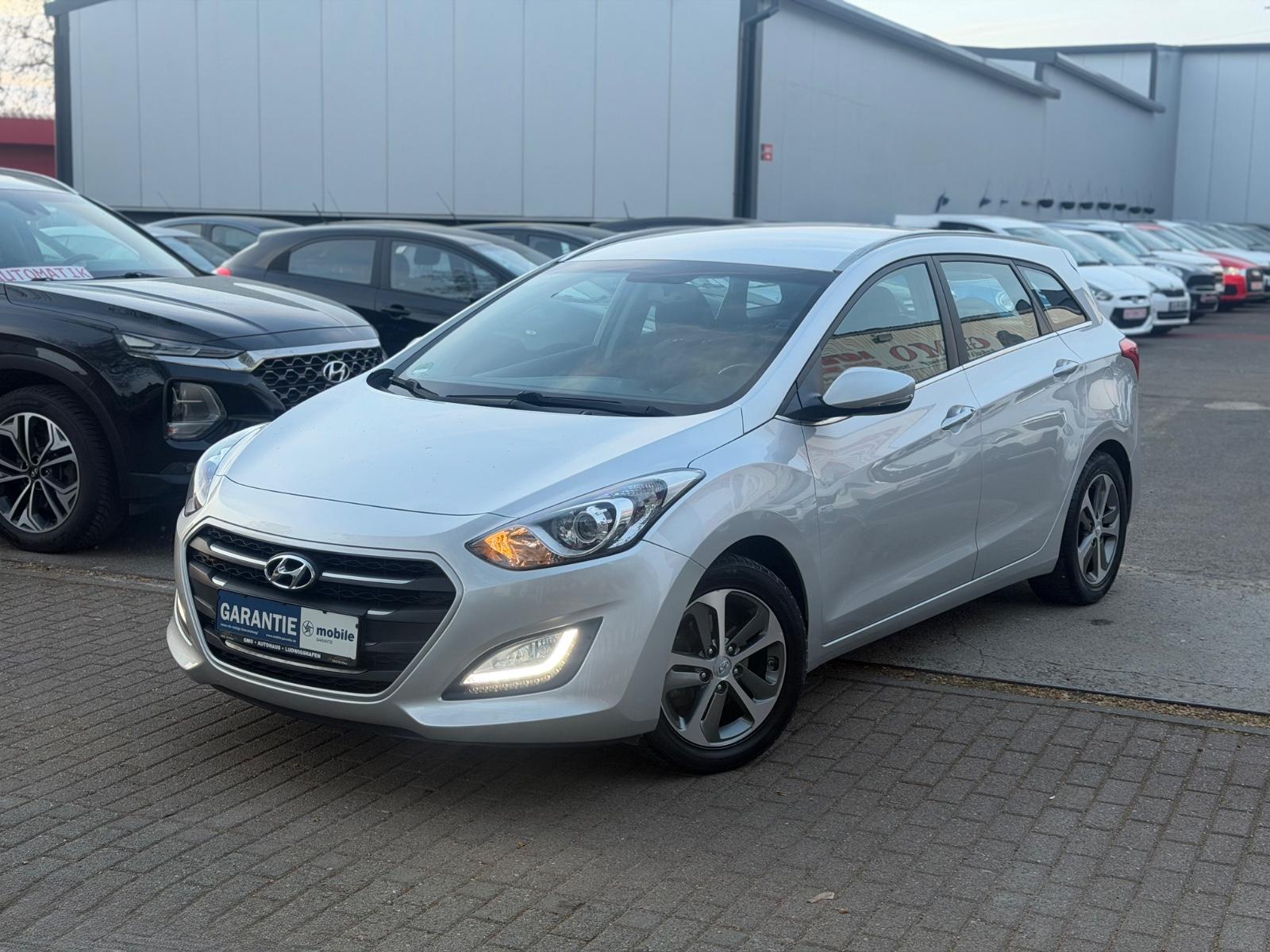 Hyundai i30 cw YES!*KAMERA*NAVI*TEMPO*LED*