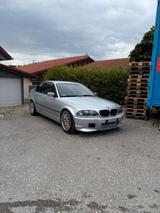 BMW e46 320i - BMW 320 aus 2000: 320i E46