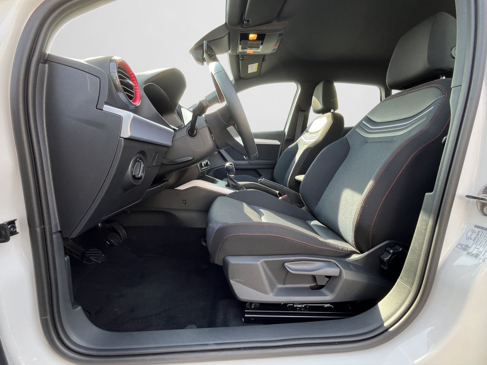Seat Arona - Bild 13