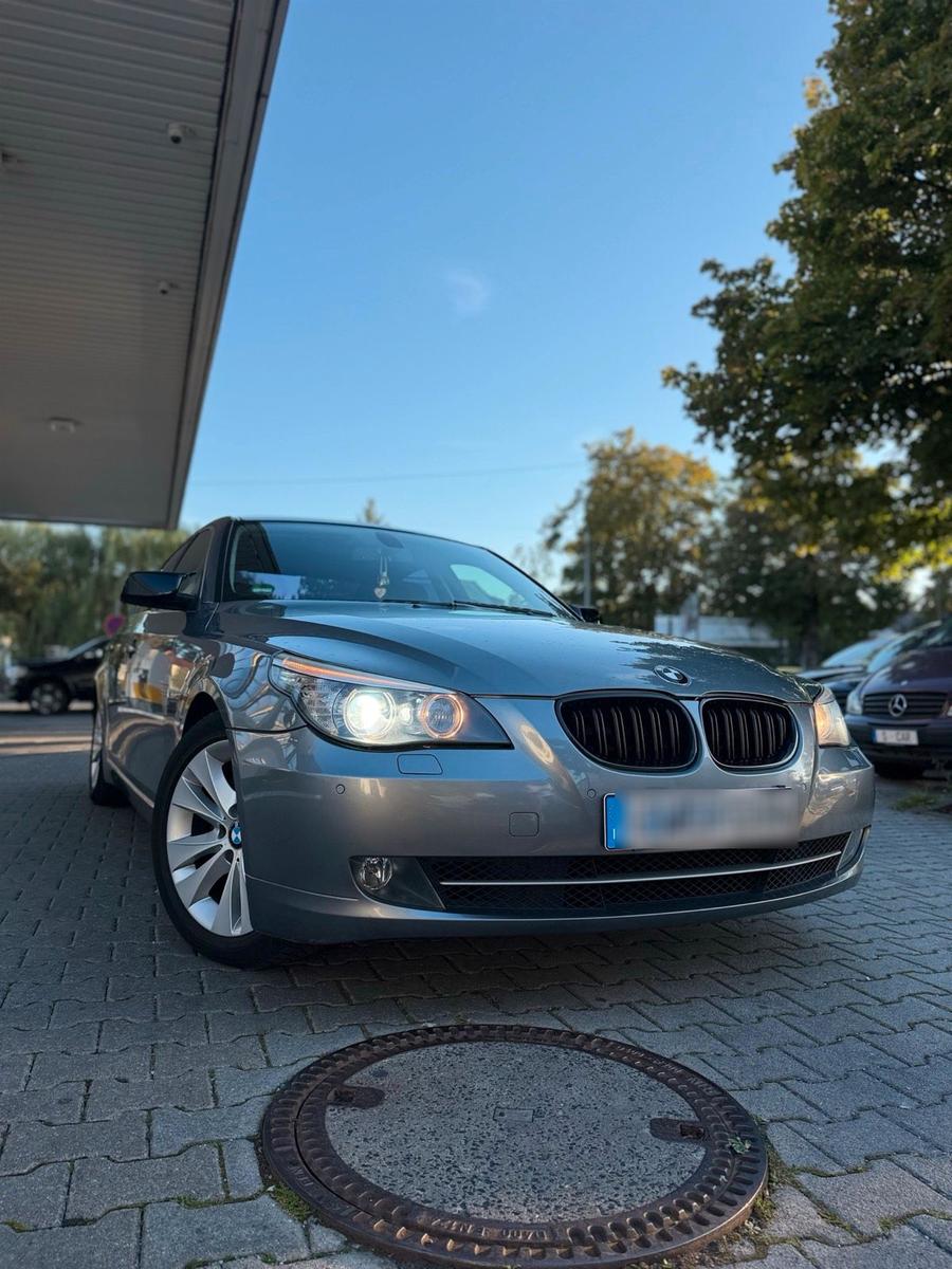 BMW 525
