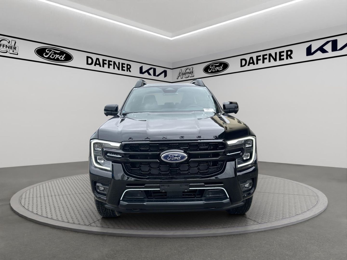 Fahrzeugabbildung Ford Ranger Plug-in-Hybrid Stormtrak e-4WD Doppelkabi