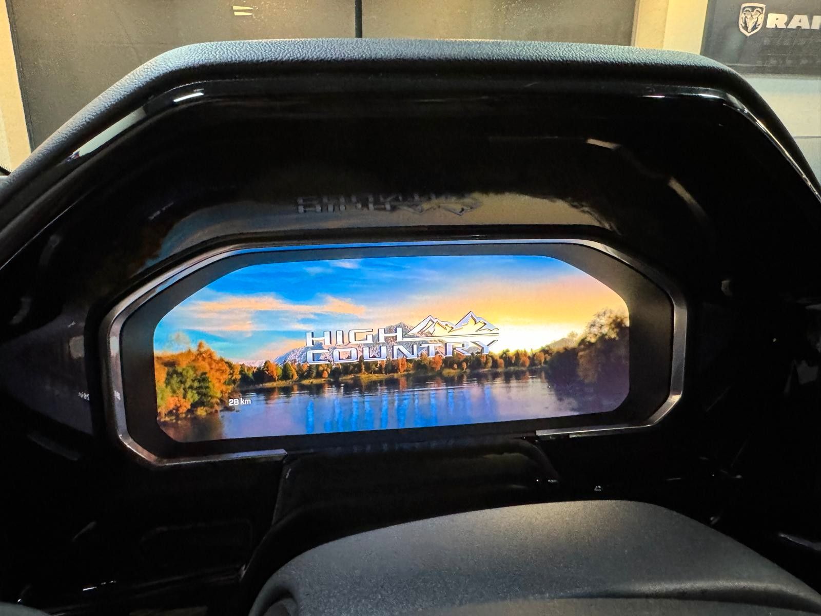 Fahrzeugabbildung Chevrolet 2026 SILVERADO DURAMAX DIESEL 4x4 HIGH COUNTRY