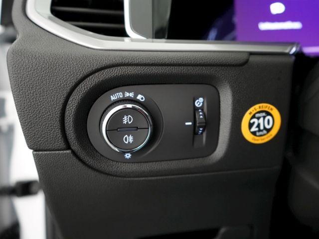 Grandland GSe PHEV 4X4 AT+AHK+NAVI+RÜCKFAHRKAMER