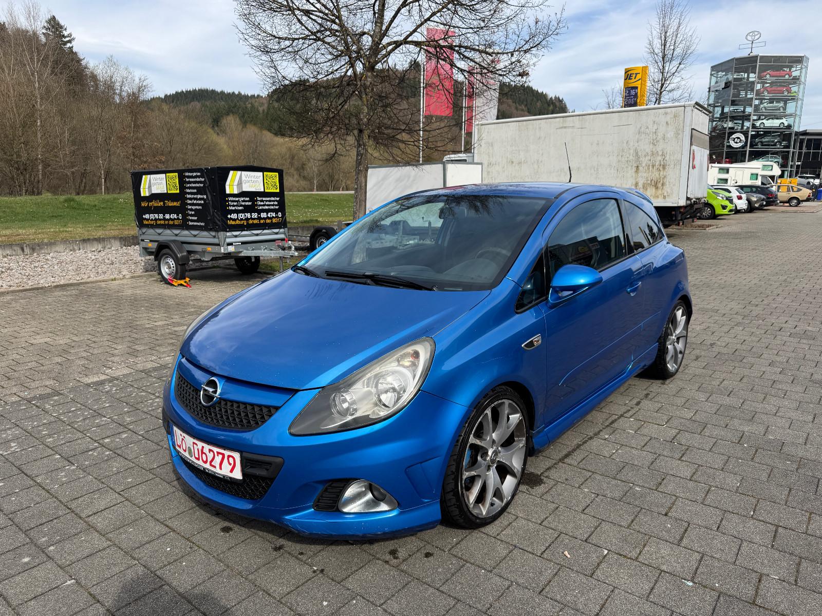 Opel Corsa 1.6 Turbo OPC