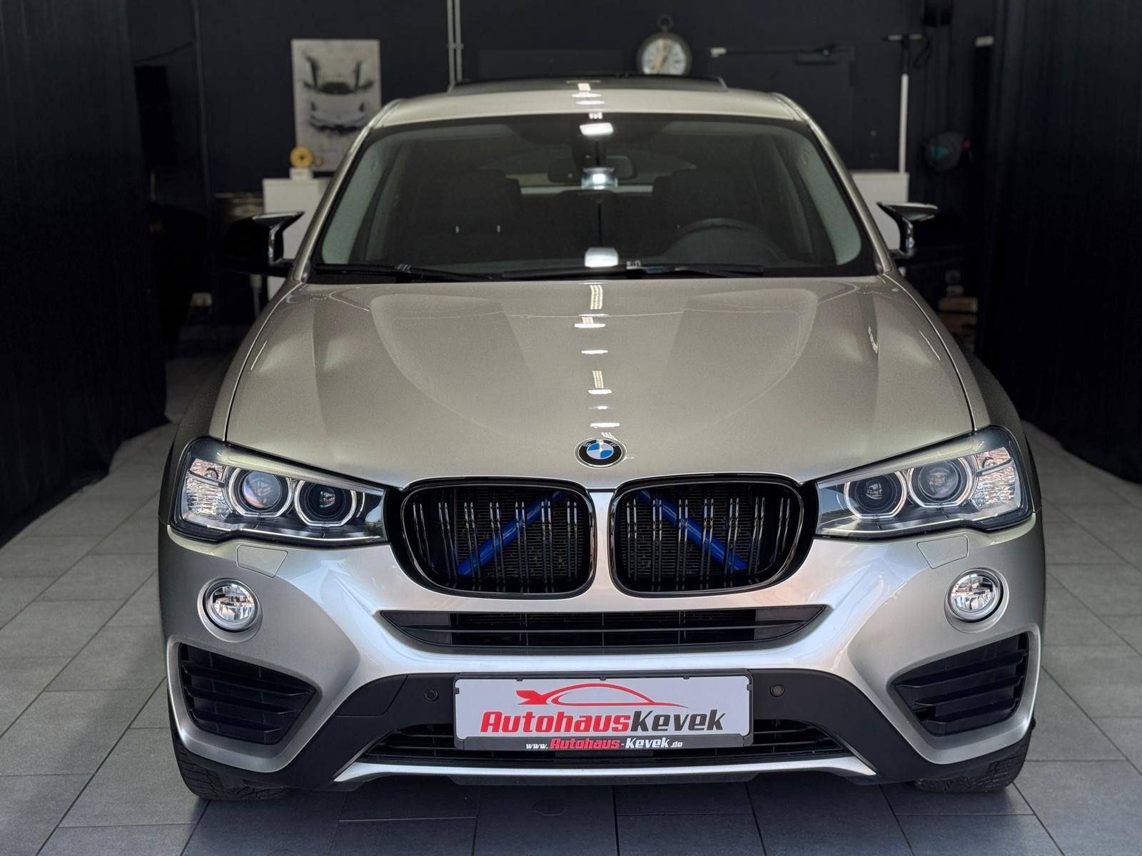 Fahrzeugabbildung BMW X4 xDrive 35I|PANO|MEMORY