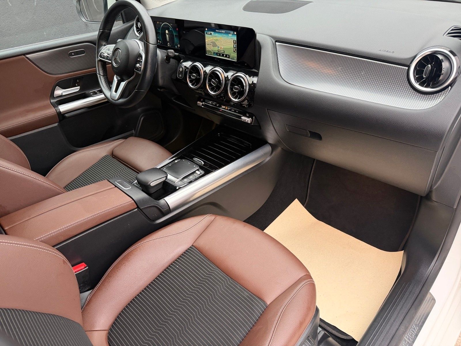 Mercedes-Benz B 200 d 1.Hand/Progressive/LED/Kamera/Navi/Leder foto 10