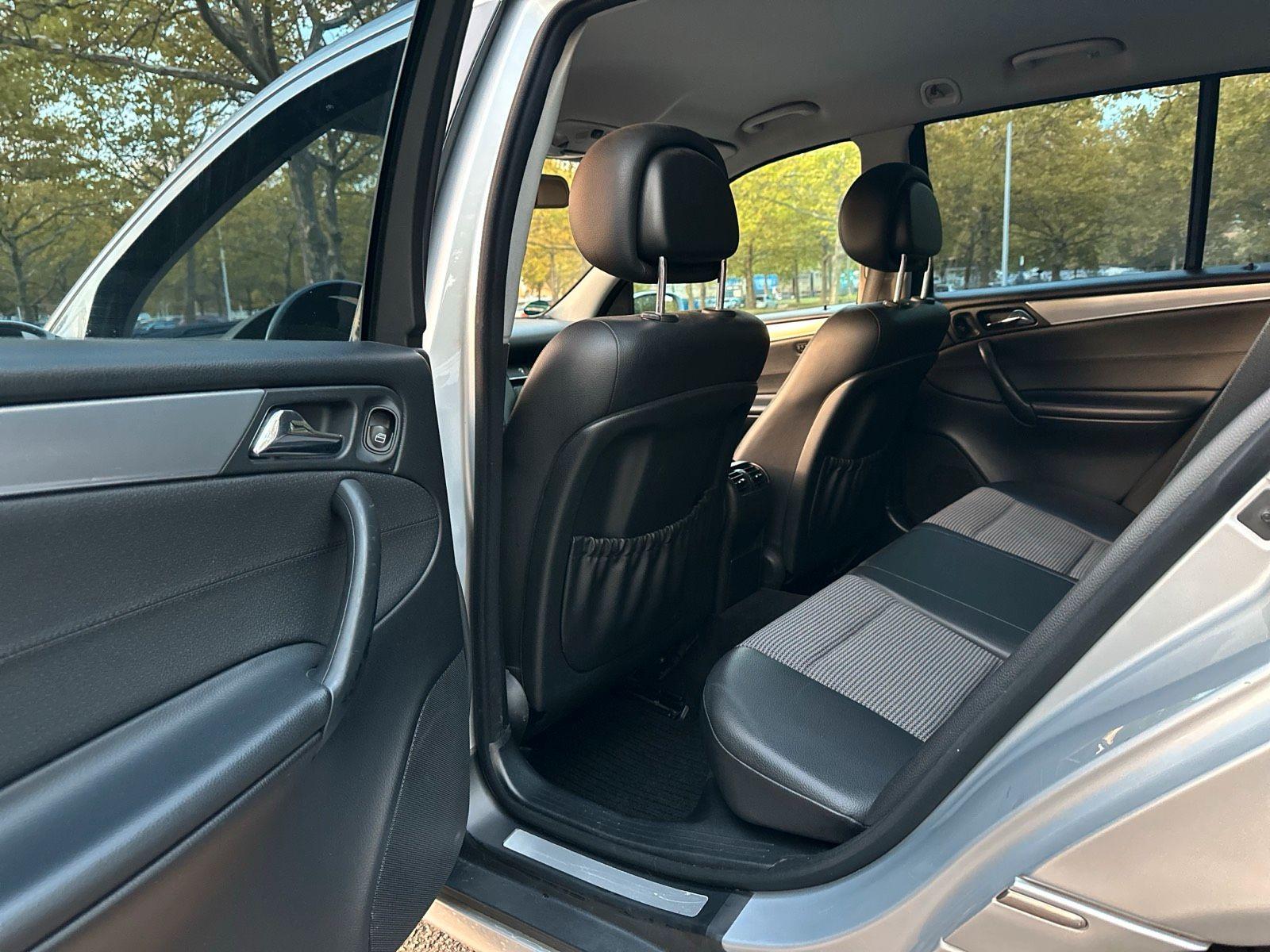 Mercedes-Benz C220 2006 — photo 15