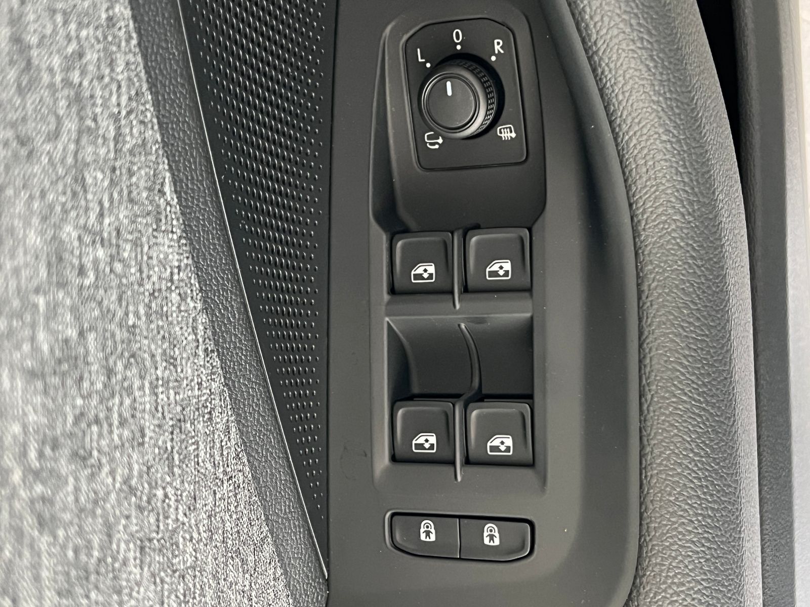 Fahrzeugabbildung SKODA Superb Combi Selection 1.5 TSI mHEV DSG *AHK, Ar