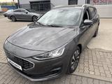 Ford Focus 1.5 TDCi Titanium  Assistenz2/AHK schwenkb - Ford Focus: Kombi, Tdci