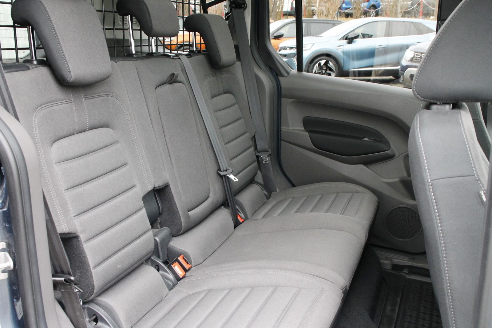 Fahrzeugabbildung Ford Tourneo Connect (CHC) Titanium