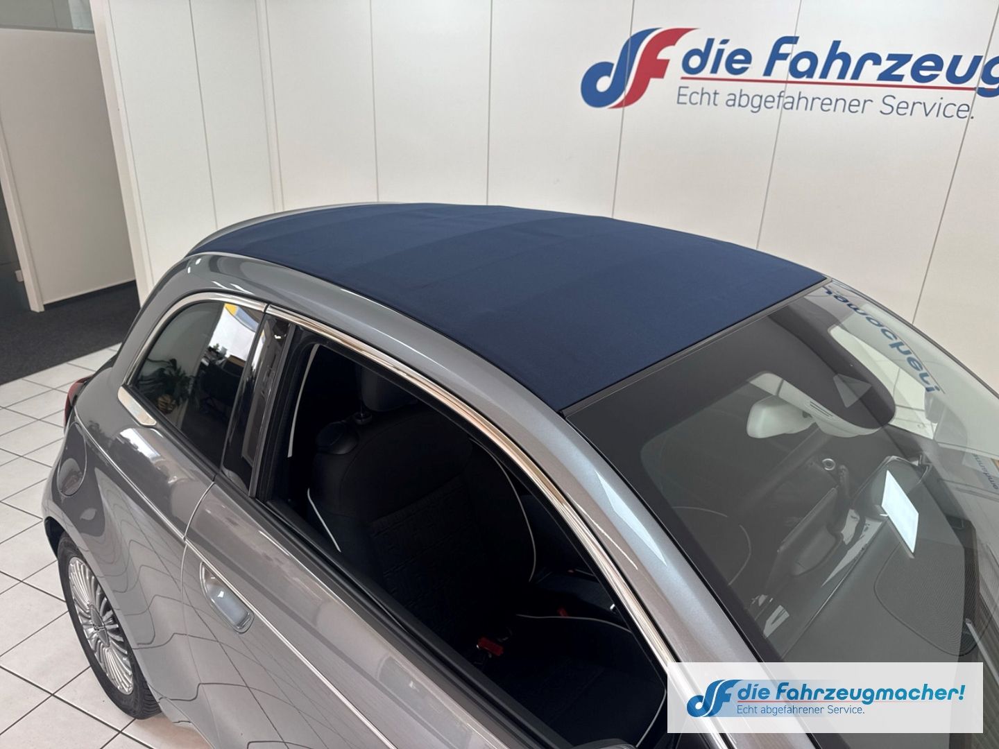 Fahrzeugabbildung Fiat 500 e CABRIO Sitzhzg CarPlay Kamera Klimaautom F