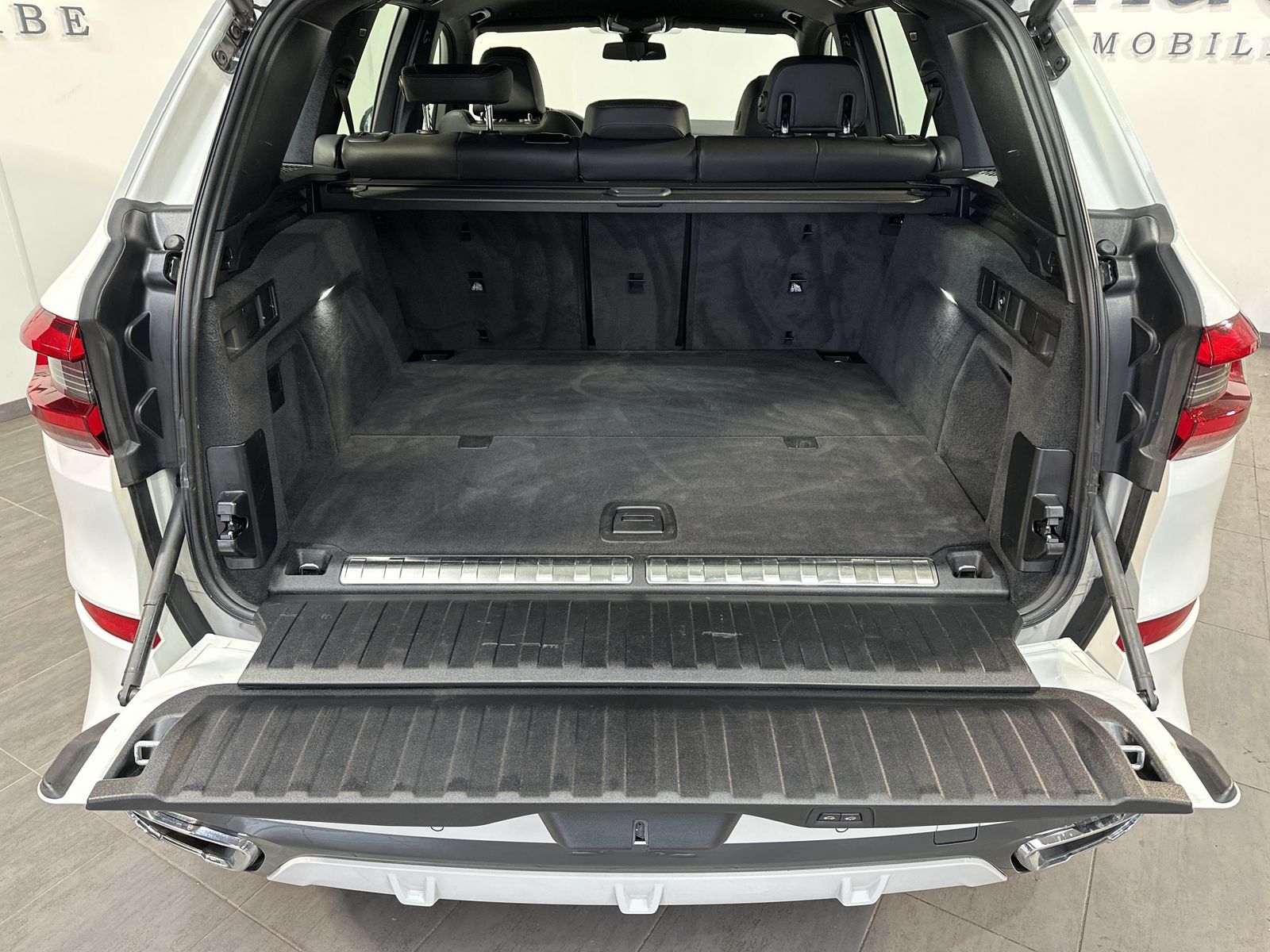 Fahrzeugabbildung BMW X5 xDrive45e M-Sport NAV+LED+AHK+360°KAMERA+20ZO