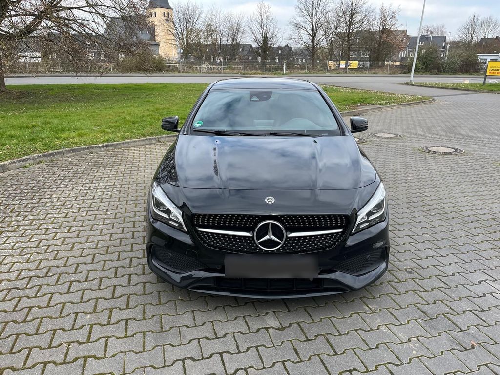 Image of Mercedes-Benz CLA 220 Shooting Brake