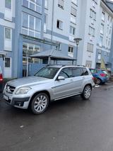 Mercedes-Benz GLK 320 - silberne Mercedes-Benz GLK 320