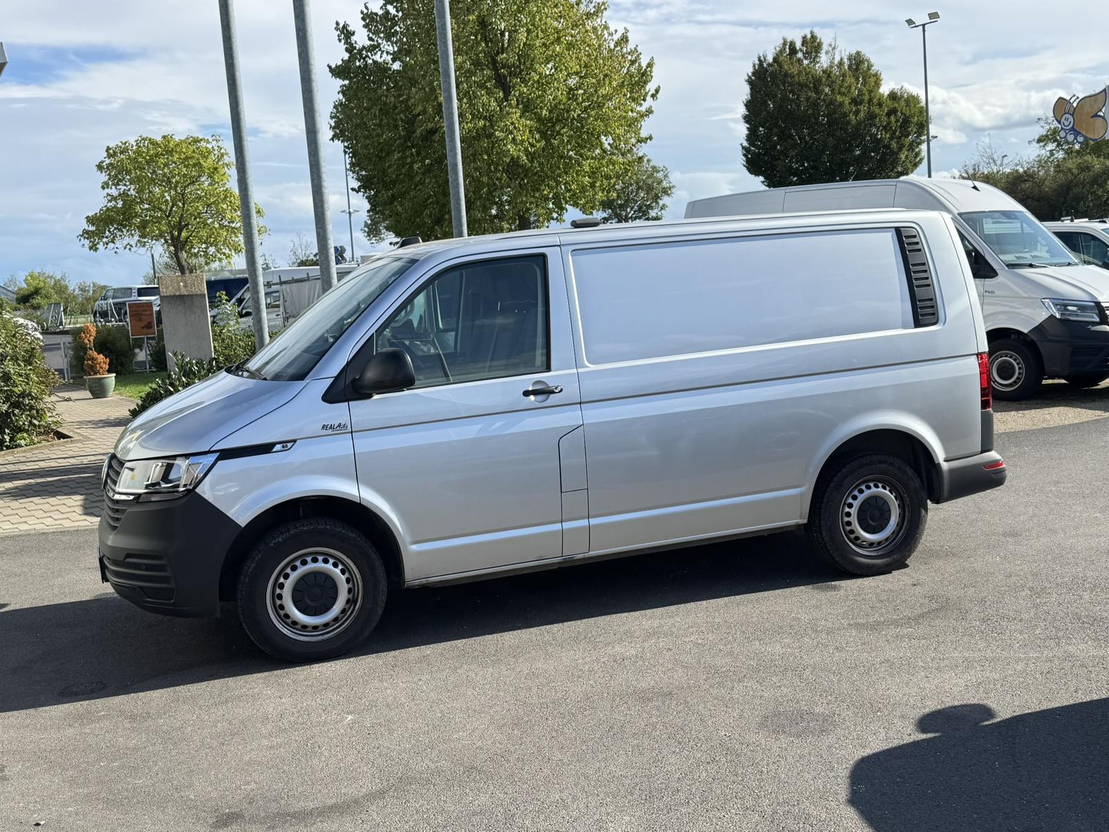 Volkswagen T6 Transporter 6.1 Kasten DSG AHK*NAVI*PDC*MFL
