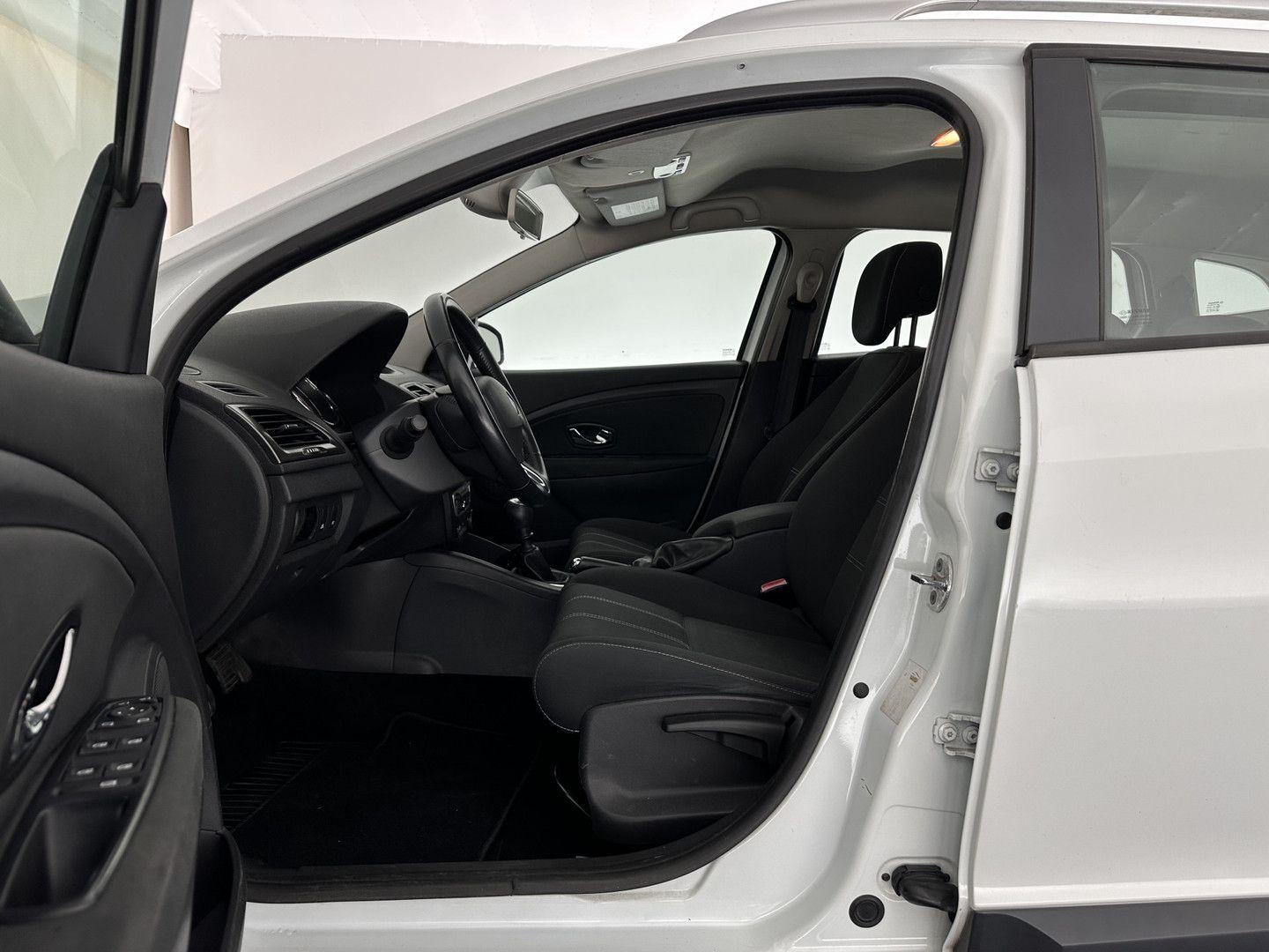 Renault Megane 2013 — photo 8