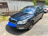 Skoda Octavia 1.8 TSI DSG Laurin & Klement Combi L... - Skoda Octavia: Laurin