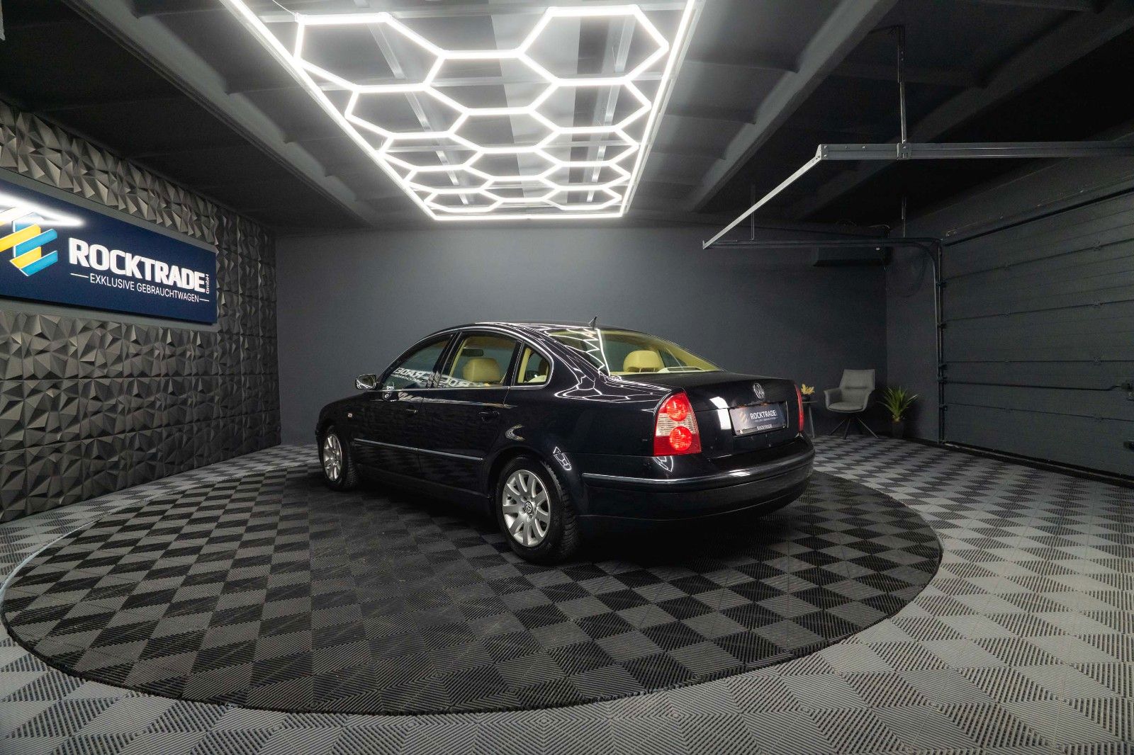 Fahrzeugabbildung Volkswagen Passat 2.0 Highline | Alcantara | Xenon | MP3
