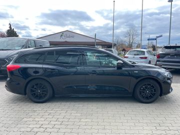 Fahrzeugabbildung Ford Focus ST-Line Hybrid tot.Wink.Ass., LED