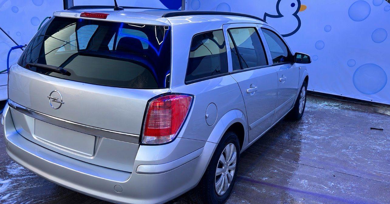 Opel Astra 2006 — engine 125 HP (92kW)