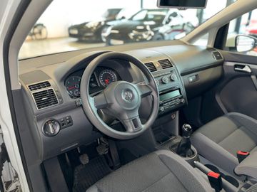 Volkswagen Touran - 9