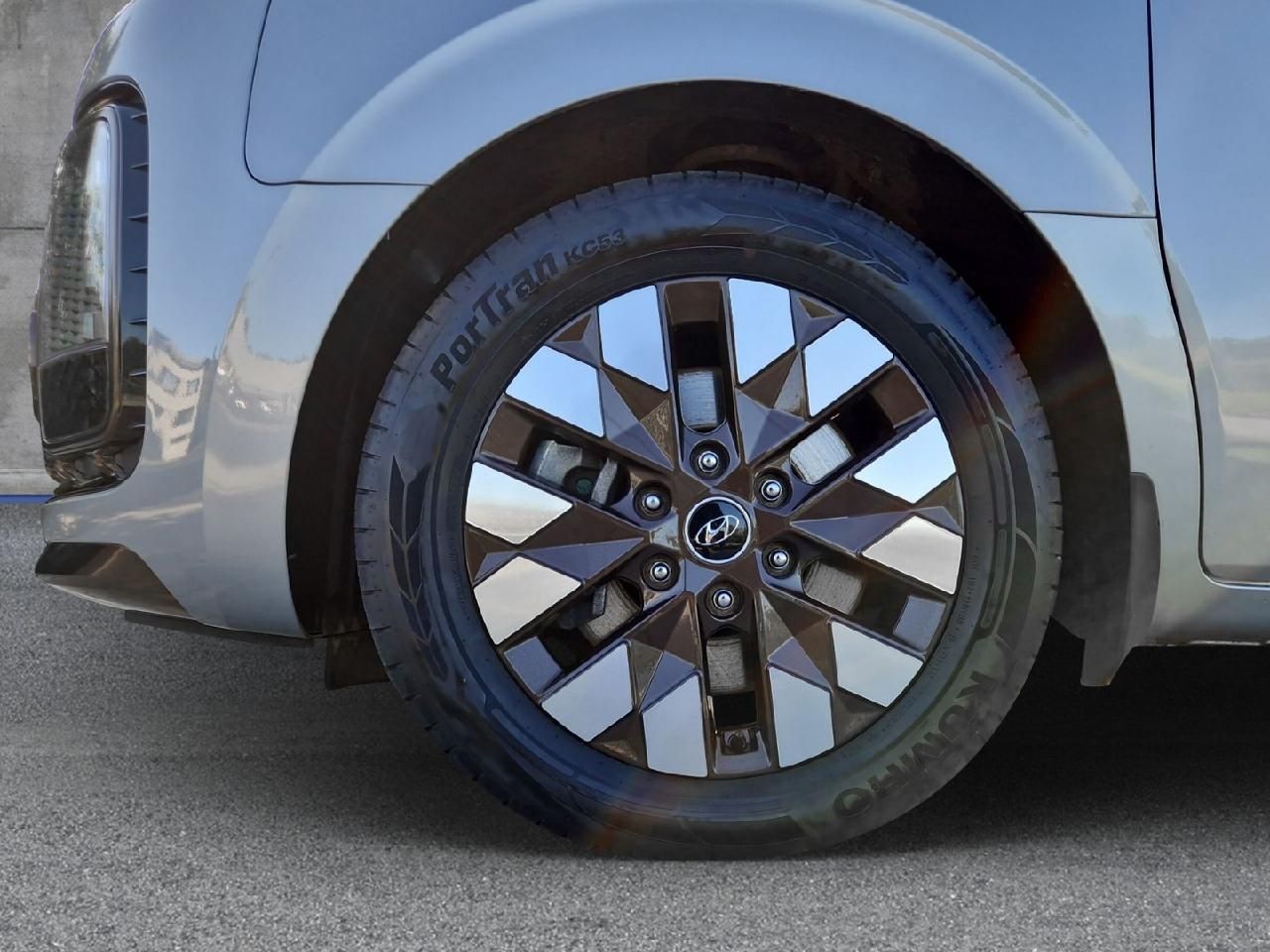 Fahrzeugabbildung Hyundai Staria 2.2 CRDi Signature 2WD