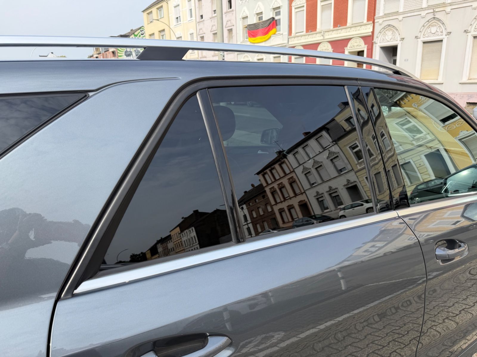 Fahrzeugabbildung Mercedes-Benz GLE 350 d 4Matic AMG LINE NEUER MOTOR VOLLAUSST.