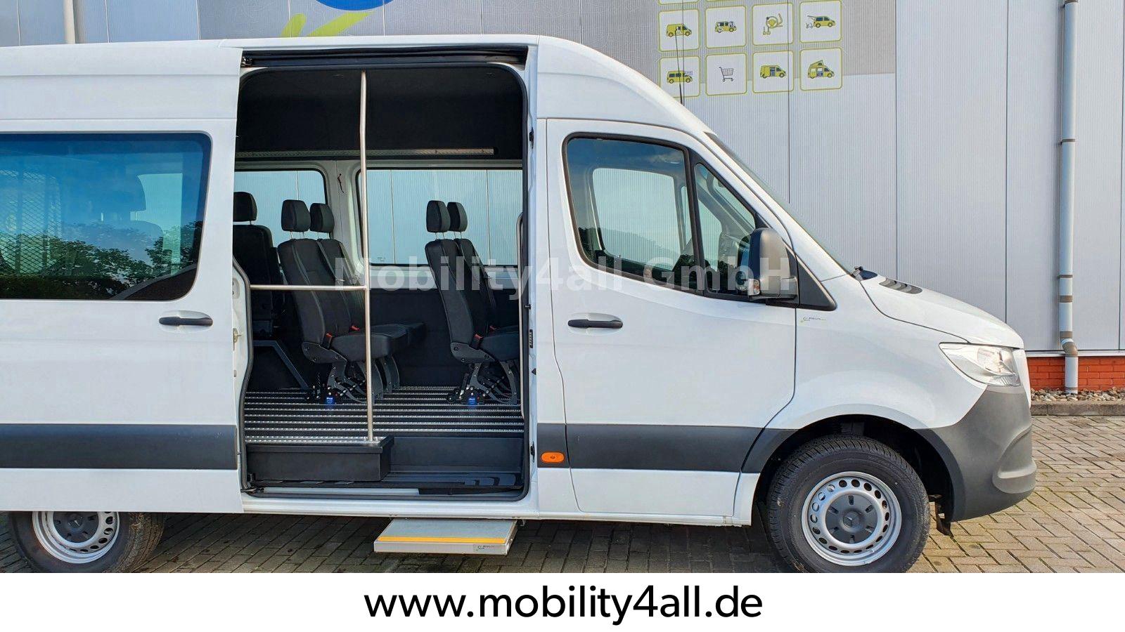 Mercedes-Benz Rollstuhltrans mit 3-sitze / e-lift / e-stufe