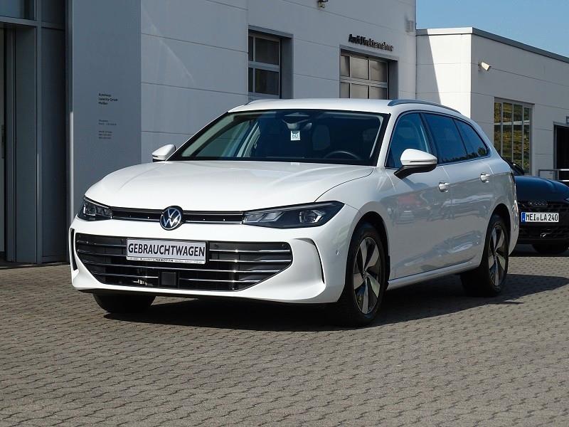 Volkswagen Passat 1.5 eTSI DSG Business "Premium"